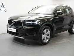 Svart Begagnad 2022 Volvo XC40 Momentum SUV | 279 900 kr (Marknadspris)
