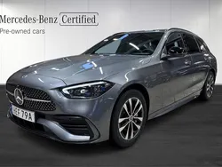 Grå (grey) Begagnad 2025 Mercedes C300e Premium Kombi | 579 900 kr (Dyr)