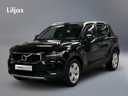 Svart Begagnad 2022 Volvo XC40 Momentum SUV | 304 000 kr (Marknadspris)