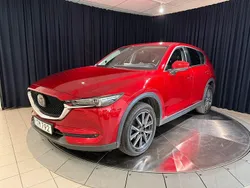 Röd metallic Begagnad 2017 Mazda CX-5 Optimum SUV | 215 000 kr (Marknadspris)