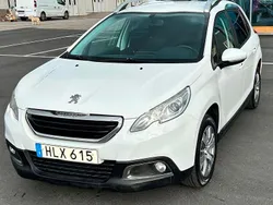 Vit Begagnad 2015 Peugeot 2008 SUV | 59 900 kr (Marknadspris)