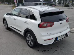 Vit Begagnad 2018 Kia Niro SUV | 149 000 kr (Superpris)