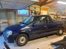 Blå Begagnad 2010 Dacia Pick up Pickup | 19 000 kr