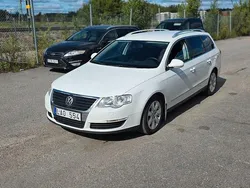 Vit Begagnad 2010 VW Passat Sportline Kombi | 24 900 kr (Marknadspris)