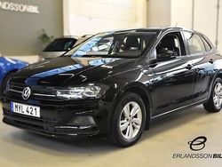 Svart Begagnad 2018 VW Polo Halvkombi | 124 900 kr (Marknadspris)
