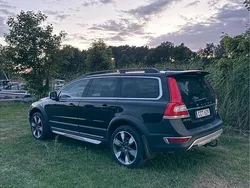 Svart Begagnad 2014 Volvo XC70 Summum SUV | 179 000 kr (Marknadspris)