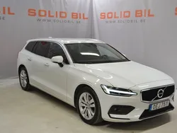 Vit Begagnad 2020 Volvo V60 Momentum Kombi | 268 800 kr (Marknadspris)