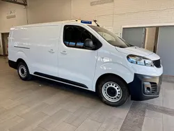 Vit Begagnad 2023 Fiat Scudo Minibuss | 339 000 kr (Marknadspris)