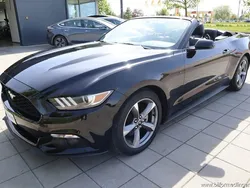 Svart samma som bilen Begagnad 2015 Ford Mustang Cab | 289 900 kr