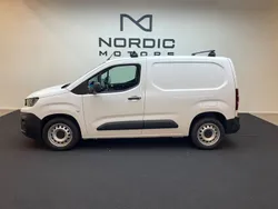 Vit Begagnad 2020 Peugeot Partner Minibuss | 125 000 kr (Marknadspris)