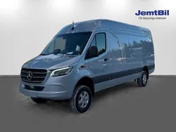 Grå Ny 2025 Mercedes Sprinter Van | 812 500 kr (Dyr)