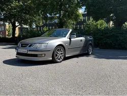 Grå Begagnad 2004 Saab 9-3 Cabriolet Aero Cab | 99 000 kr (Marknadspris)