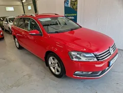 Röd Begagnad 2014 VW Passat Kombi | 99 800 kr (Marknadspris)