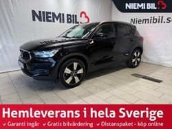 Svart Begagnad 2018 Volvo XC40 Momentum SUV | 214 900 kr (Dyr)