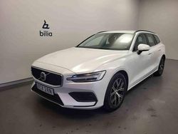 Vit Begagnad 2024 Volvo V60 Kombi | 349 500 kr (Marknadspris)