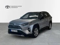 Grå Begagnad 2019 Toyota RAV4 Hybrid Style SUV | 308 900 kr (Marknadspris)