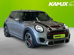 Silver/grå Begagnad 2019 Mini John Cooper Works Chili Halvkombi | 279 800 kr (Marknadspris)