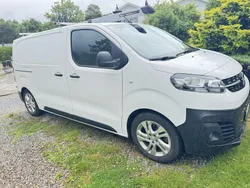 Vit Begagnad 2021 Opel Vivaro-e Combi Van | 225 000 kr