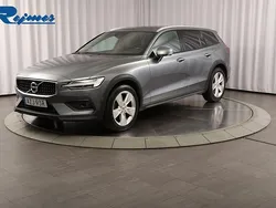 Grå Begagnad 2020 Volvo V60 CC Kombi | 249 800 kr (Marknadspris)