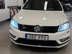 Vit Begagnad 2014 VW Passat R-line Kombi | 120 000 kr (Lite dyr)