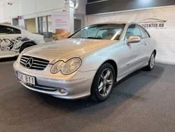 Silver Begagnad 2002 Mercedes CLK240 Avantgarde Sportkupé | 54 900 kr (Dyr)