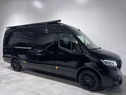 Svart Ny 2024 Mercedes Sprinter Van | 1 573 750 kr