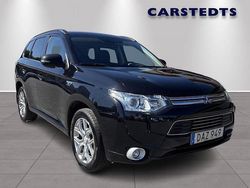 Svart Begagnad 2014 Mitsubishi Outlander P-HEV SUV | 125 500 kr (Marknadspris)