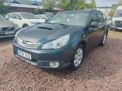 Mörkgrå (grå) Begagnad 2011 Subaru Outback SUV | 49 900 kr (Lite dyr)