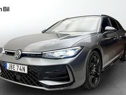 Mörkgrå Begagnad 2025 VW Passat R-line SUV | 479 900 kr