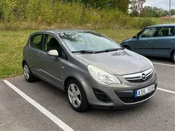 Brun Begagnad 2011 Opel Corsa Enjoy Halvkombi | 49 000 kr (Marknadspris)