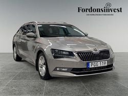 Ljusbrun (brun) Begagnad 2017 Skoda Superb Business Line Kombi | 189 000 kr (Marknadspris)