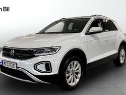 Vit Begagnad 2024 VW T-Roc Life SUV | 309 900 kr (Lite dyr)