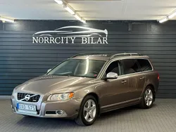 Grå Begagnad 2010 Volvo V70 Momentum Kombi | 59 800 kr (Superpris)