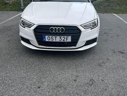 Vit Begagnad 2019 Audi A3 Sportback Proline Halvkombi | 217 800 kr (Marknadspris)