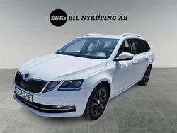 Vit Begagnad 2018 Skoda Octavia Style Kombi | 179 900 kr (Marknadspris)