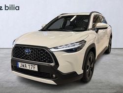 Vit Begagnad 2022 Toyota Corolla Cross Style SUV | 389 900 kr (Marknadspris)