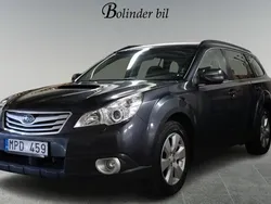 Mörkgrå Begagnad 2010 Subaru Outback SUV | 69 800 kr (Marknadspris)