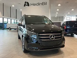 Svart (black) Ny 2024 Mercedes Vito Minibuss | 696 651 kr (Marknadspris)
