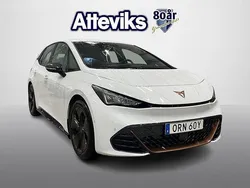 Vit Begagnad 2023 Cupra Born e-Boost Halvkombi | 339 500 kr (Lite dyr)