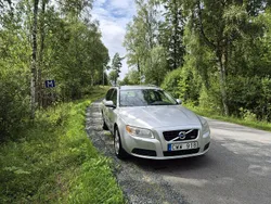 Grå Begagnad 2008 Volvo V70 R-Design Kombi | 55 000 kr (Lite dyr)