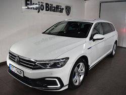 Vit Begagnad 2021 VW Passat Executive Kombi | 219 500 kr (Marknadspris)
