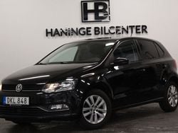 Svart Begagnad 2015 VW Polo Halvkombi | 89 900 kr (Marknadspris)