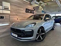 Silver Begagnad 2022 Porsche Macan Sport SUV | 749 000 kr (Marknadspris)