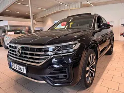 Svart Begagnad 2018 VW Touareg R-line SUV | 439 900 kr (Superpris)
