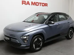 Blå (meta blue ) Ny 2024 Hyundai Kona Essential SUV | 369 900 kr (Superpris)