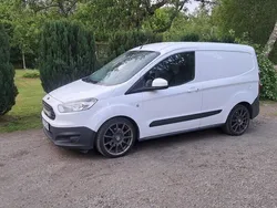 Vit Begagnad 2016 Ford Transit | 36 000 kr (Marknadspris)