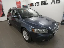 Blå Begagnad 2005 Volvo V50 Kinetic Kombi | 29 900 kr (Marknadspris)
