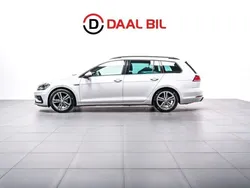 Vit Begagnad 2019 VW Golf VII R-line Kombi | 219 700 kr (Marknadspris)