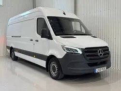 Vit Begagnad 2020 Mercedes Sprinter Van | 399 900 kr