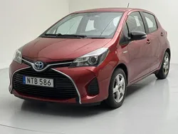 Röd Begagnad 2015 Toyota Yaris Active | 114 900 kr